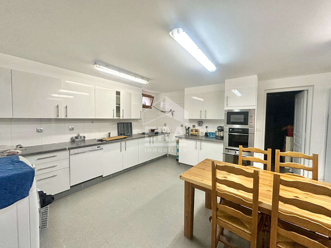 Maison à SARTROUVILLE