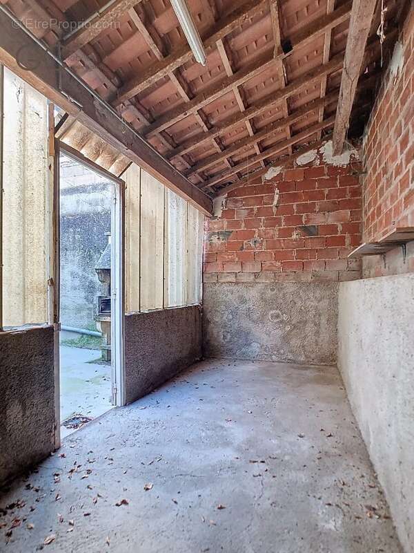 Maison à SAINT-CHINIAN