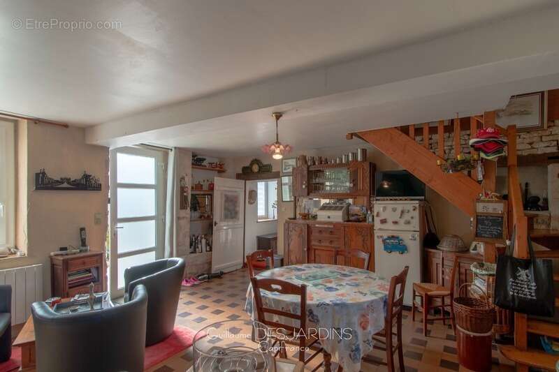 Maison à LE PIN-AU-HARAS