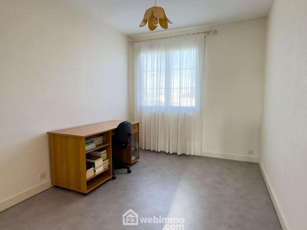 Chambre 3 - Maison à CHOLET