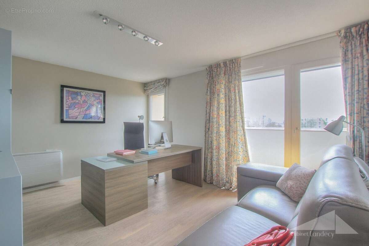 Appartement à FERNEY-VOLTAIRE