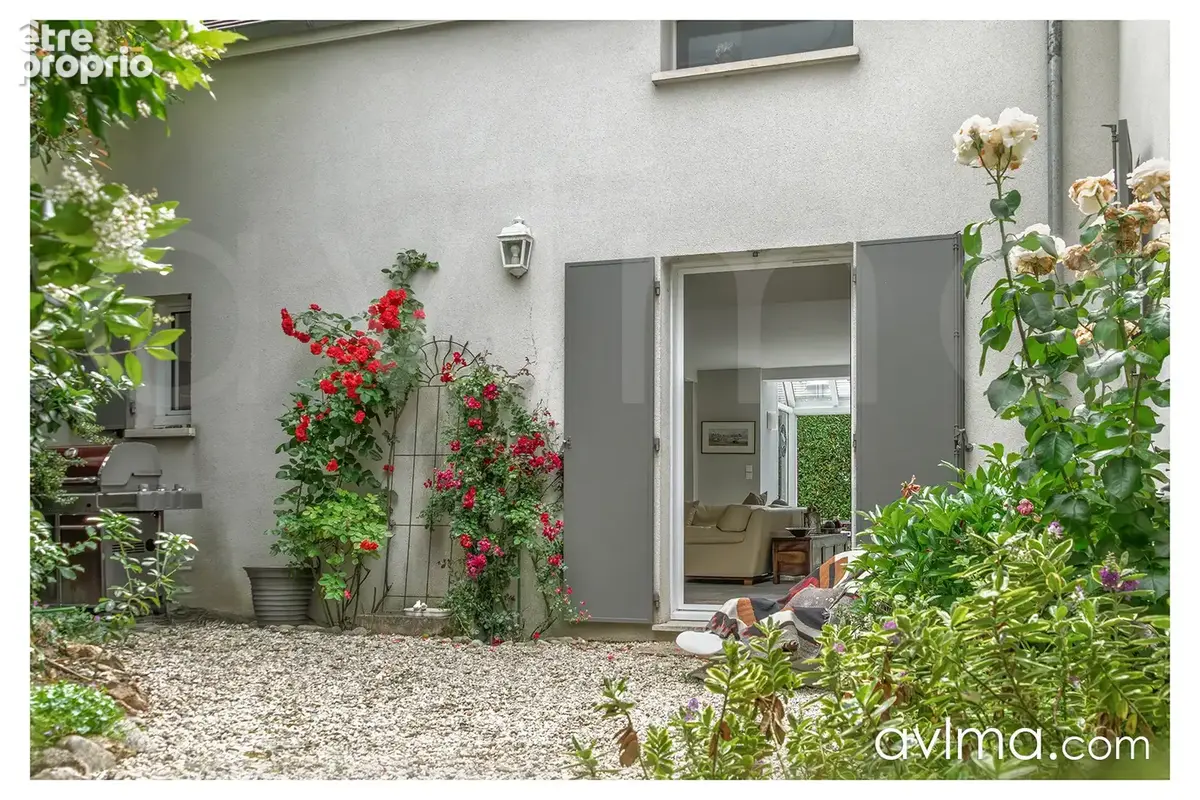 Maison Saint Nom La Breteche 7 pièce(s) 205 m2 - photo 1