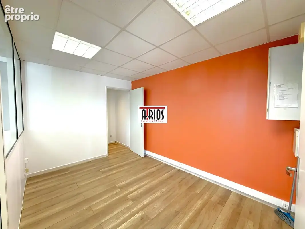 Commerce 49 m² à vendre à Carqueiranne (83320) - photo 5