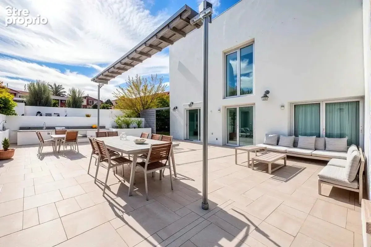 Appartement à STAINS