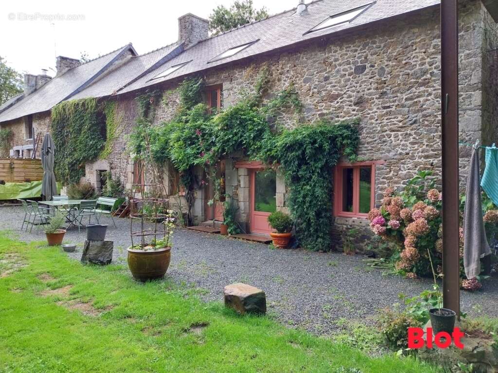 Maison à PLESSIX-BALISSON