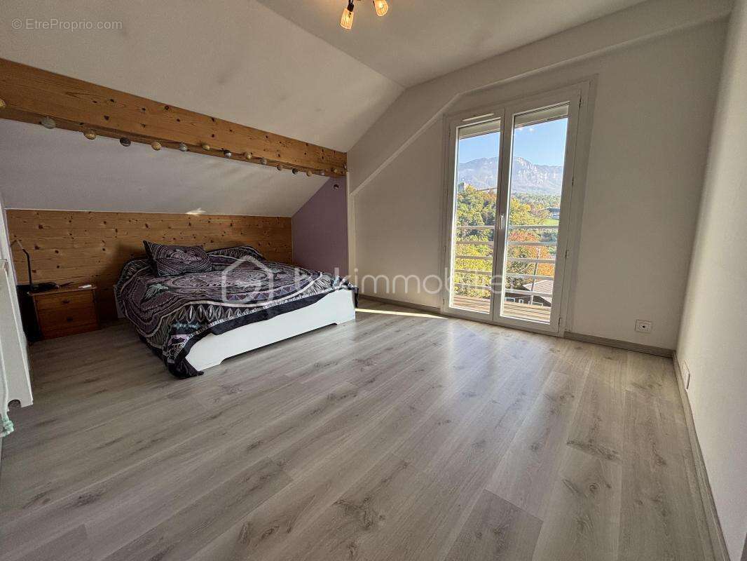 Maison à GRESY-SUR-AIX