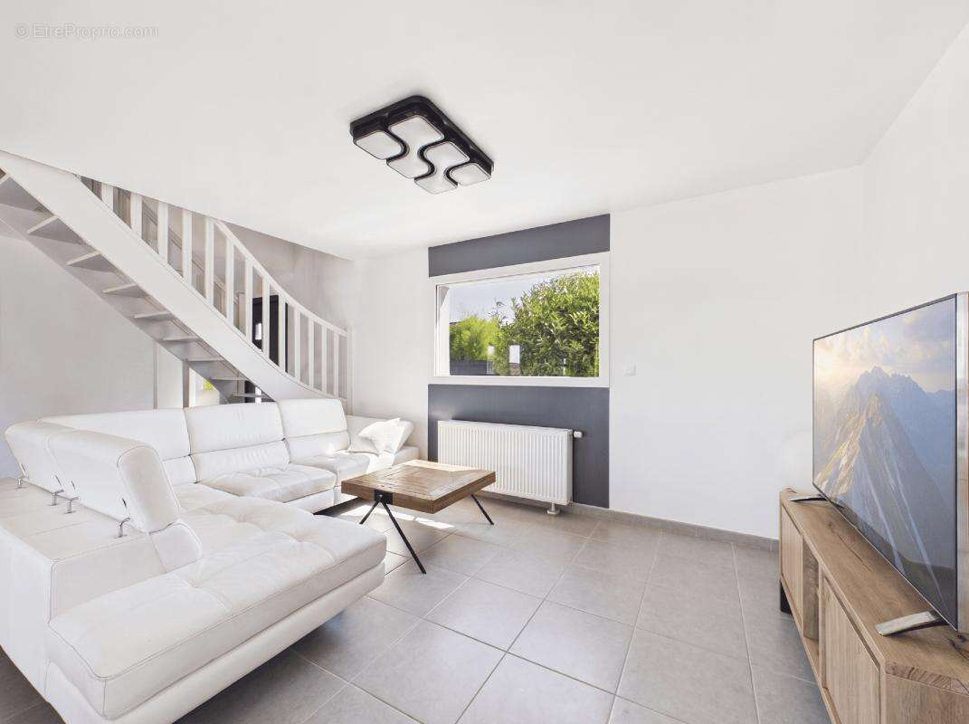 Maison 106 m² à Erre  - photo 4