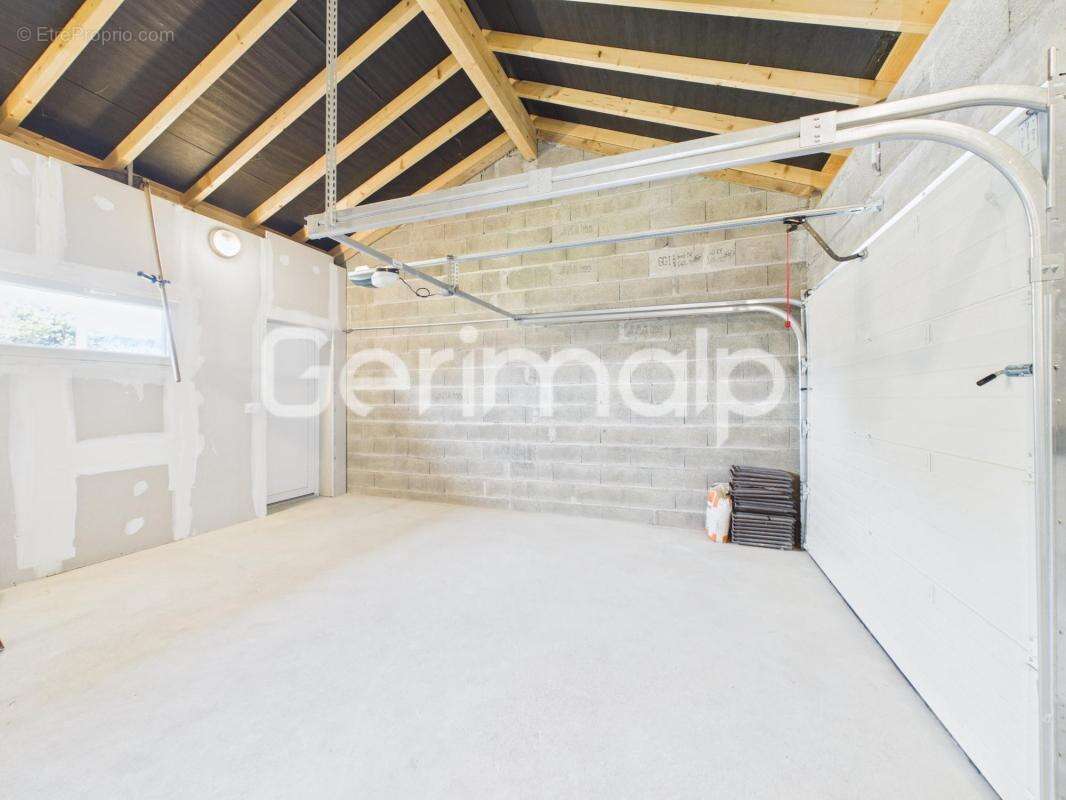 Vente - Maison - 5 pièces + cuisine - 130 m² - 535 000 € - - photo 21