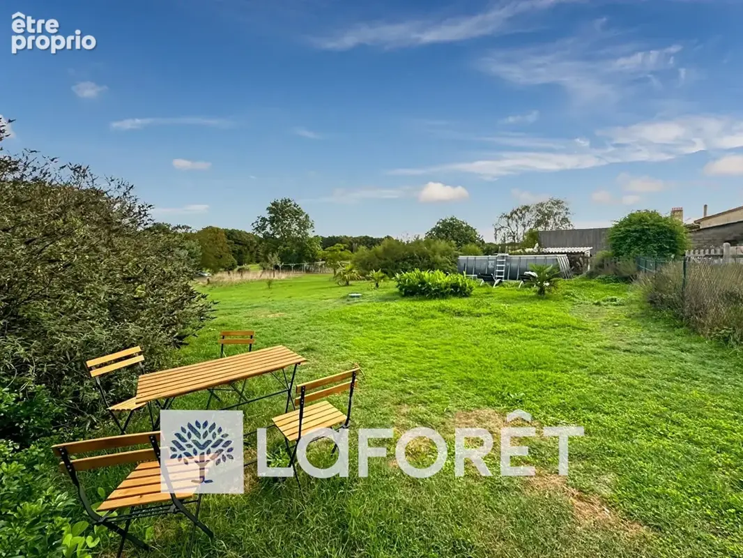 Ensemble immobilier - Maison + Gîte - 30 MIN DE ROYAN (17200) - photo 17
