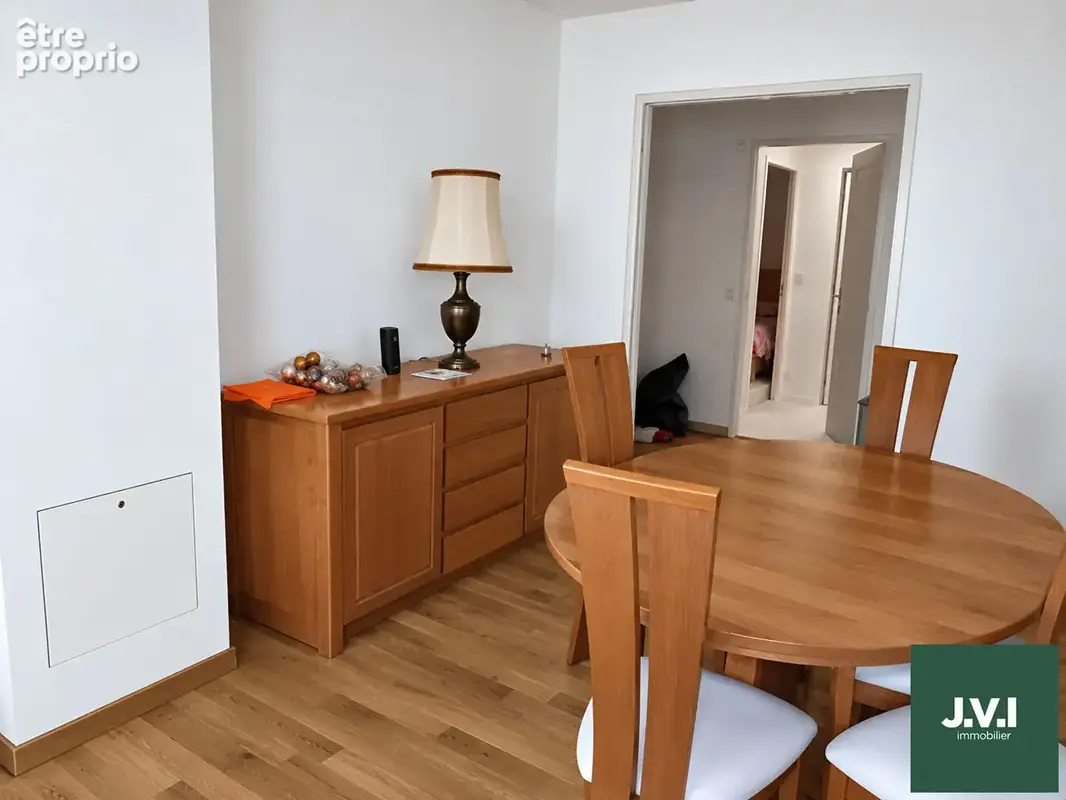 A VENDRE Appartement Enghien Les Bains 4 pièce(s) 79 m² - photo 8