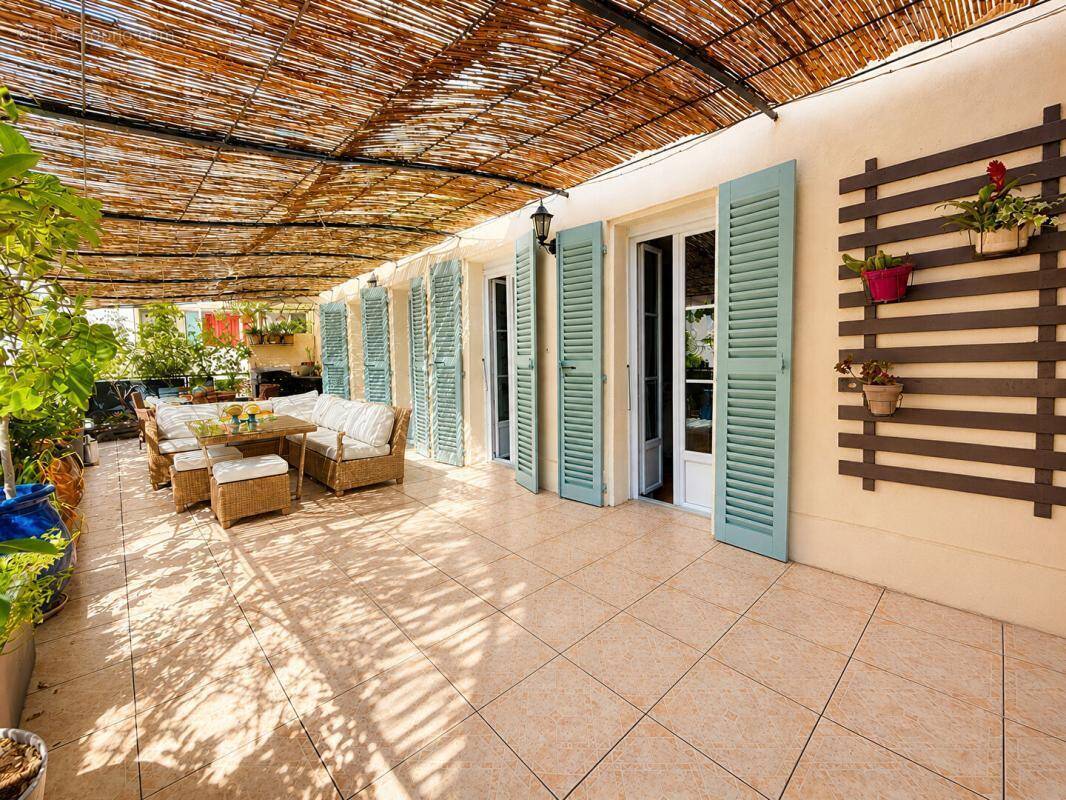 Appartement à HYERES