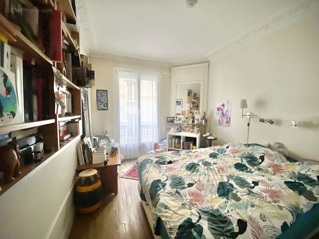 Appartement à PARIS-14E