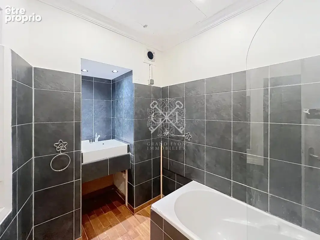 Maison à vendre Charbonnière les bains 69260 - photo 9
