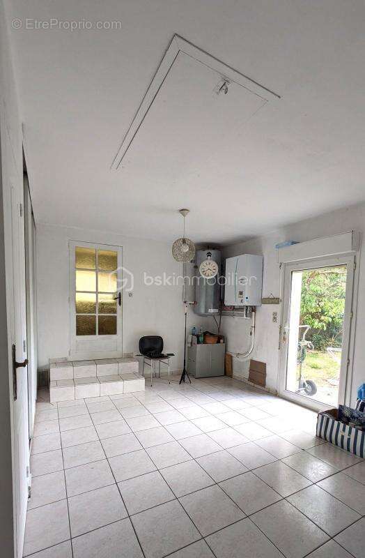 Maison à LES PONTS-DE-CE