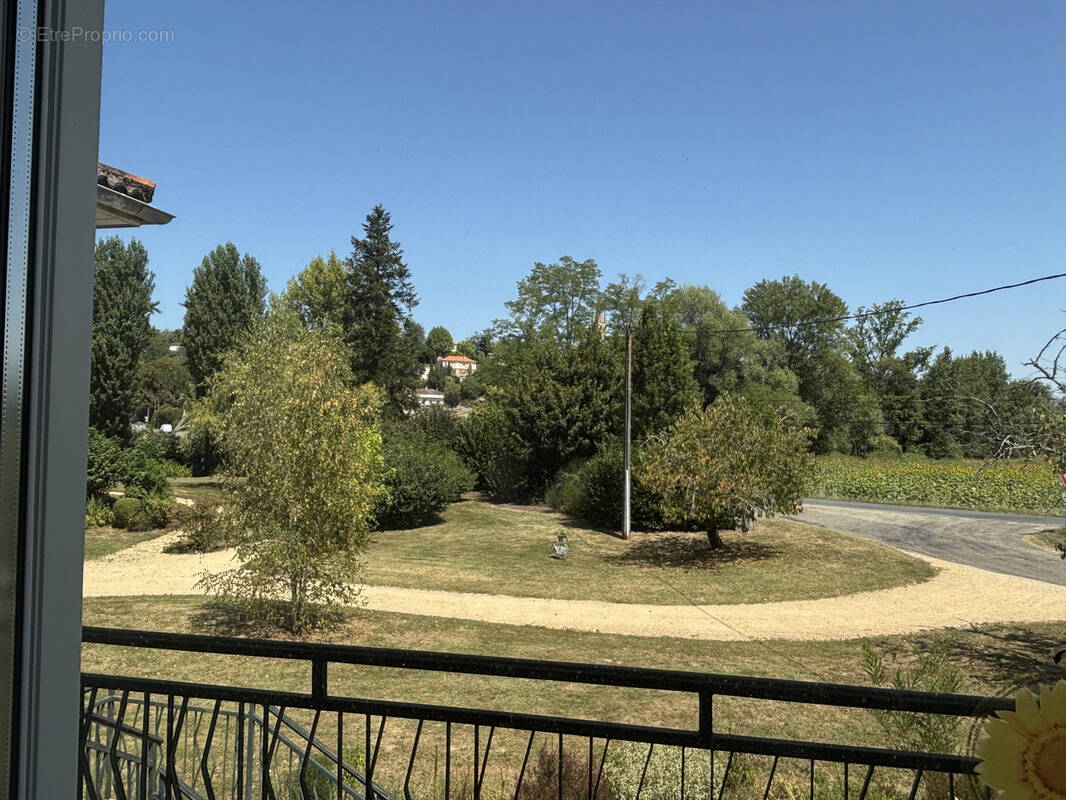 Prix en baisse /Grande maison à vendre 183000 € à Sainte-Bazeille - photo 1