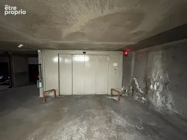 Carre d'or - parking + cave - photo 5