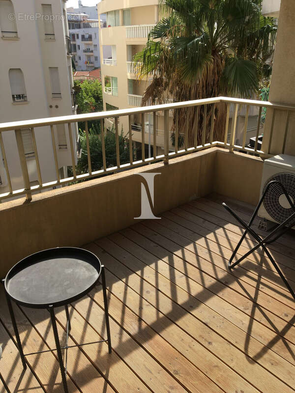 Appartement à CANNES