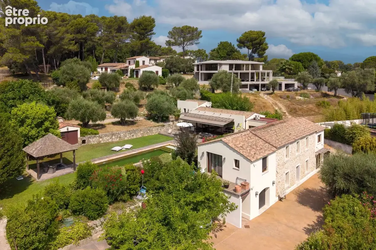 Photo Maison à Mougins au prix de 2 600 000€
