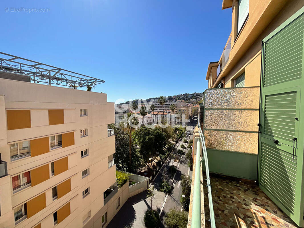 Nice centre - 3 pièces de belle surface, étage élevé, ascenseur, balcon, garage en option - photo 6