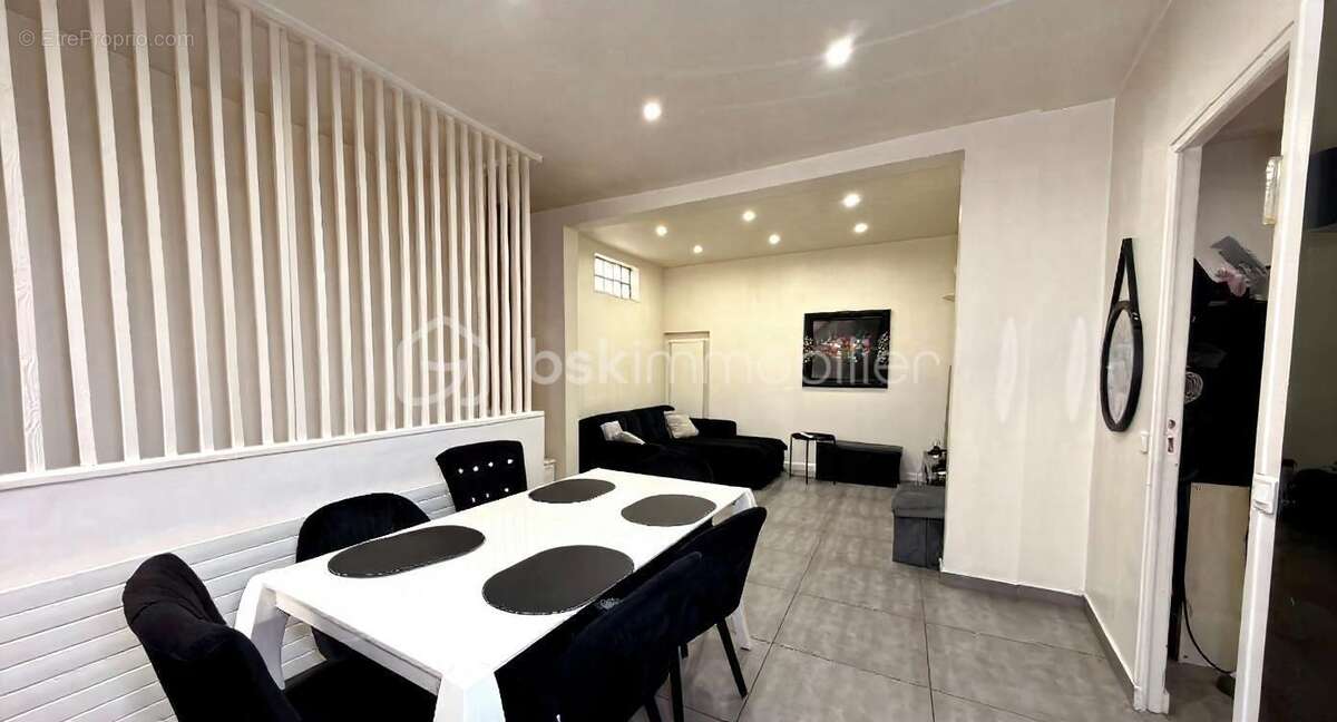 Maison à LES PAVILLONS-SOUS-BOIS