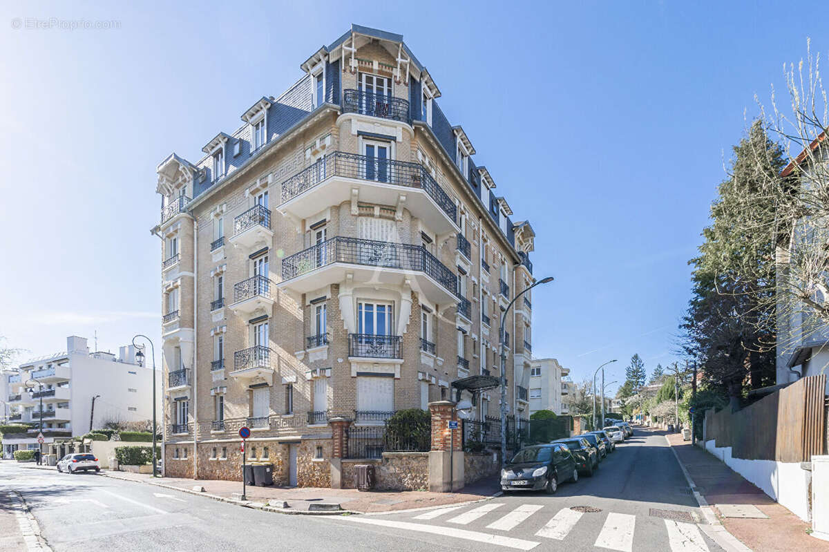 Appartement à GARCHES