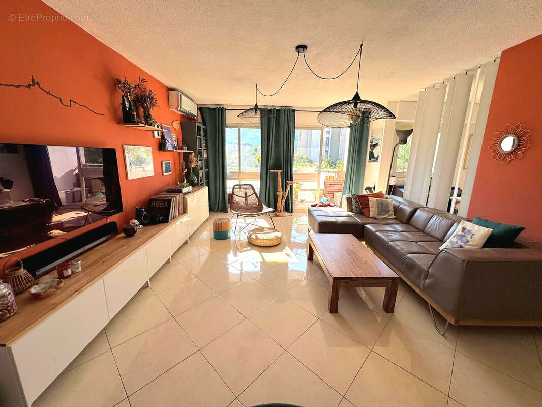 Appartement à MARSEILLE-10E