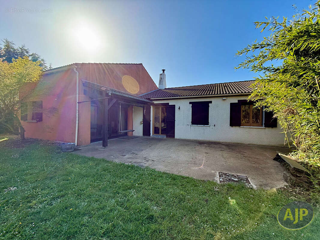 Maison à SAINTE-PAZANNE