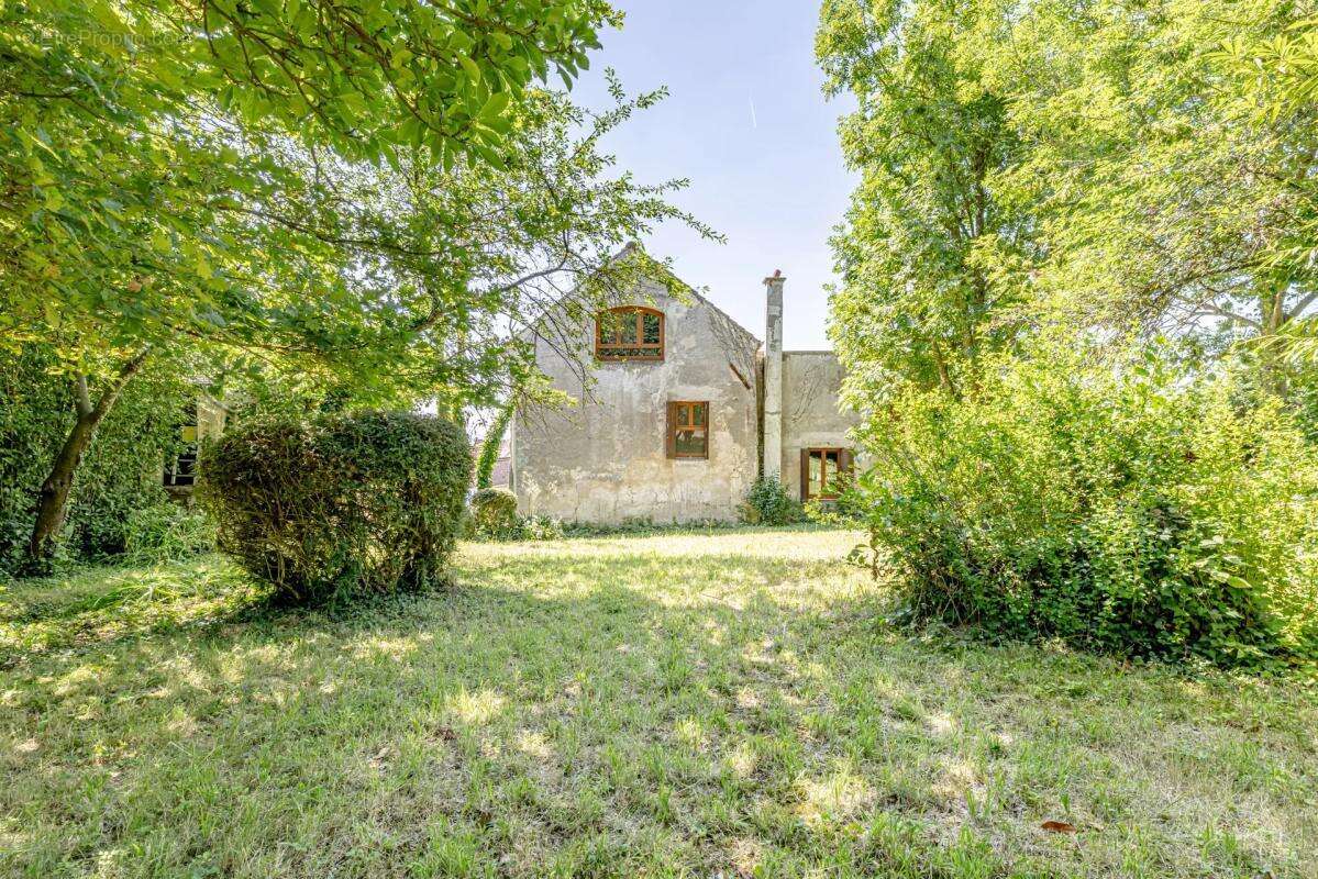 Maison à MONTGE-EN-GOELE