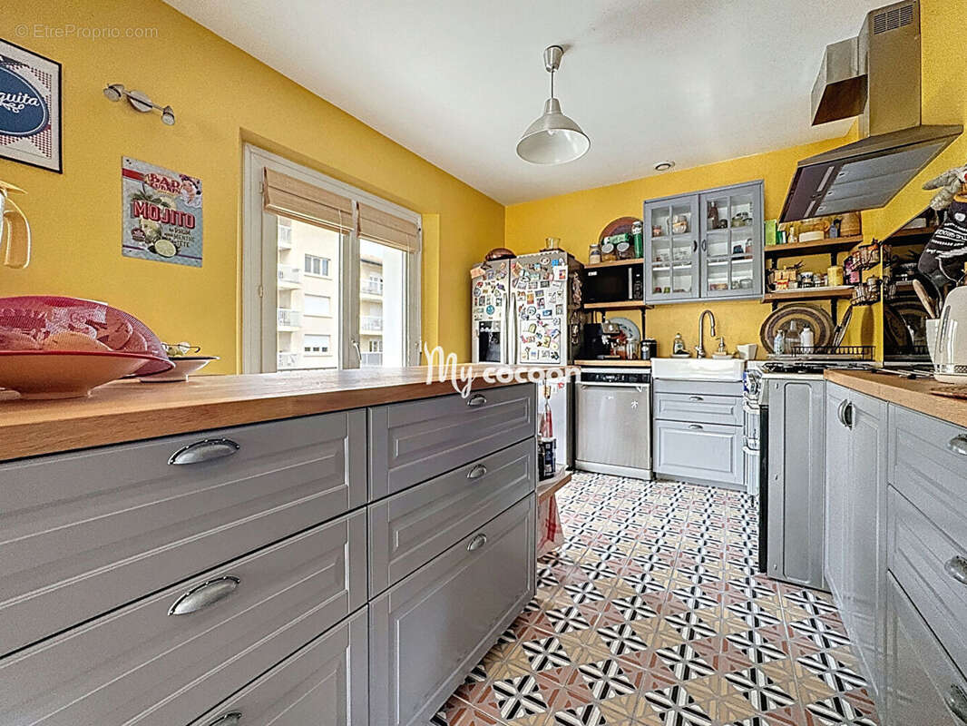 Maison à LYON-8E