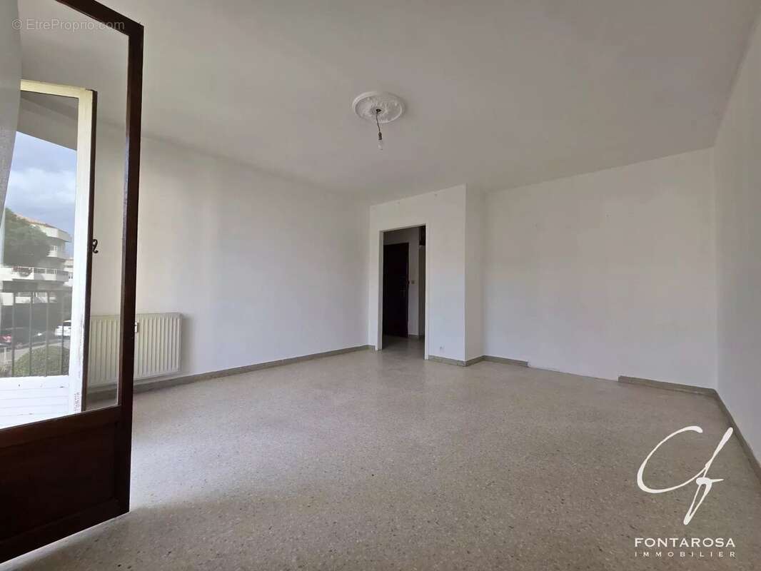 Appartement à FREJUS