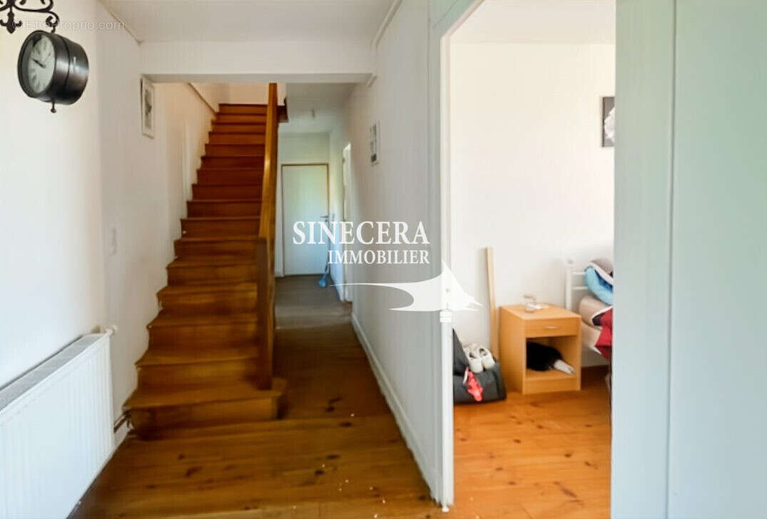 Maison 195 m² à Vanxains  - photo 9