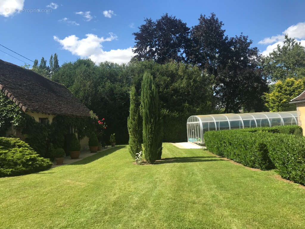 Maison à AIX-EN-OTHE