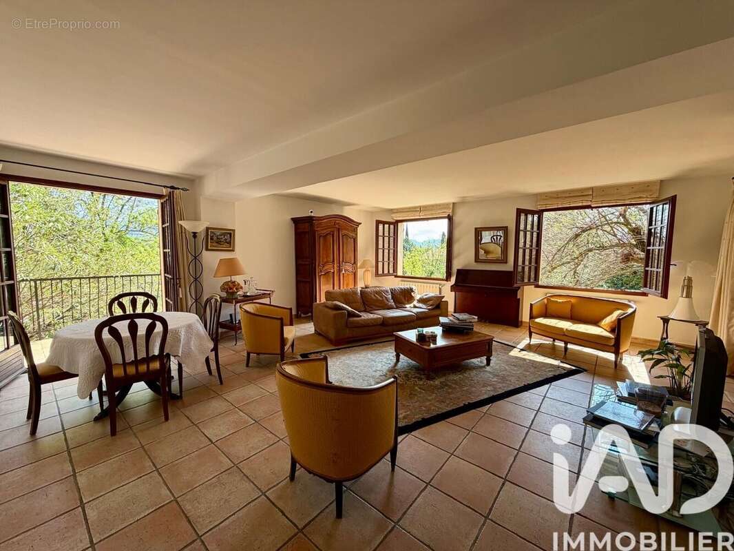 Photo 8 - Maison à AUBAGNE