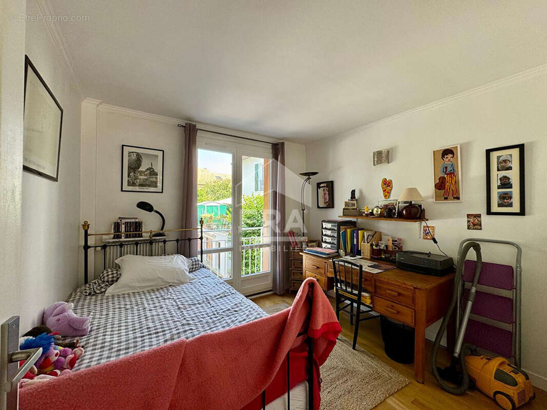 Appartement à COMBS-LA-VILLE