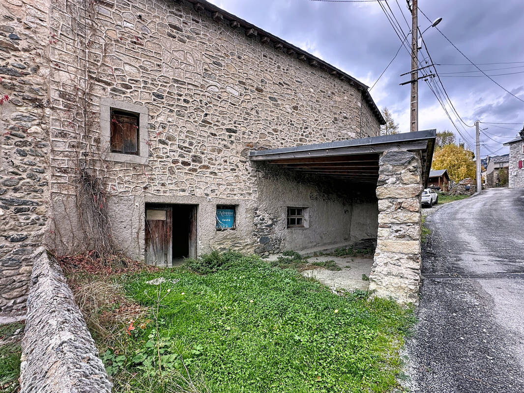 Maison à PUYVALADOR
