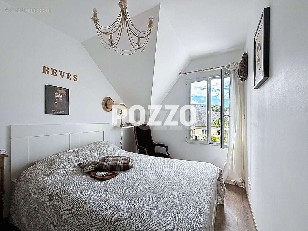 Maison à JULLOUVILLE