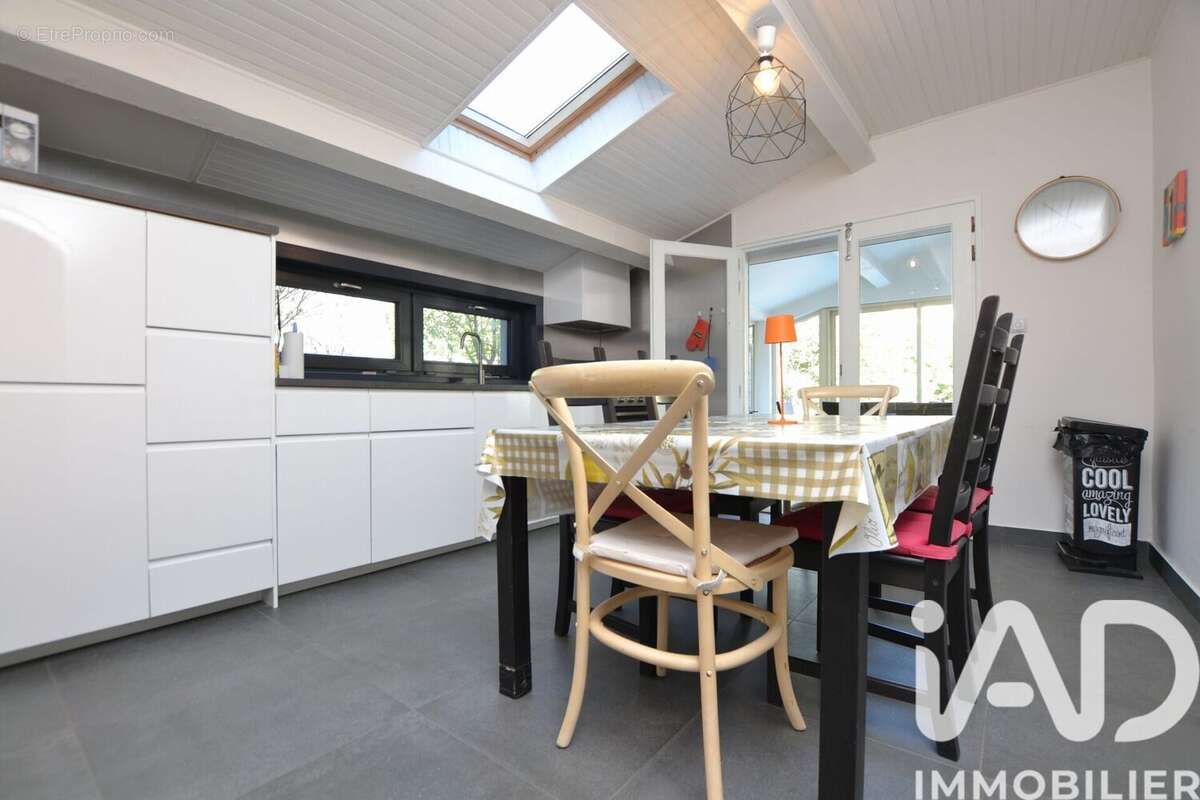 Maison 123 m² à Boisset  - photo 6