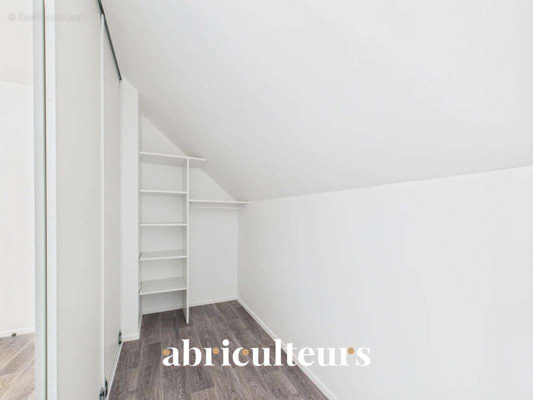 Appartement à SURVILLIERS