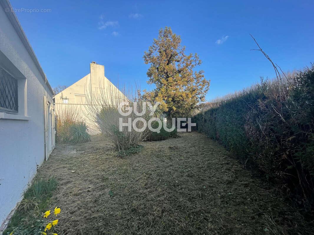 Maison à OZOIR-LA-FERRIERE