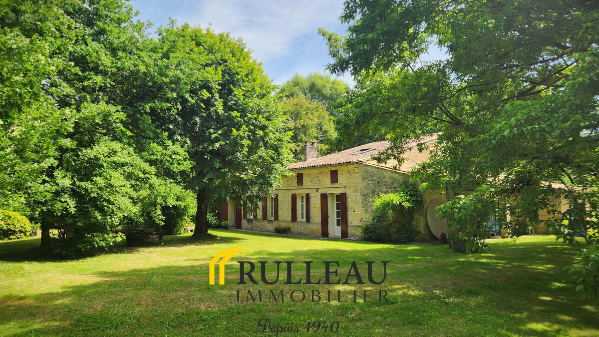 Maison à PUGNAC