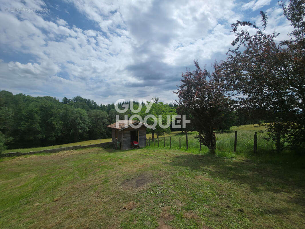 Maison à SAINT-BARTHELEMY-LESTRA