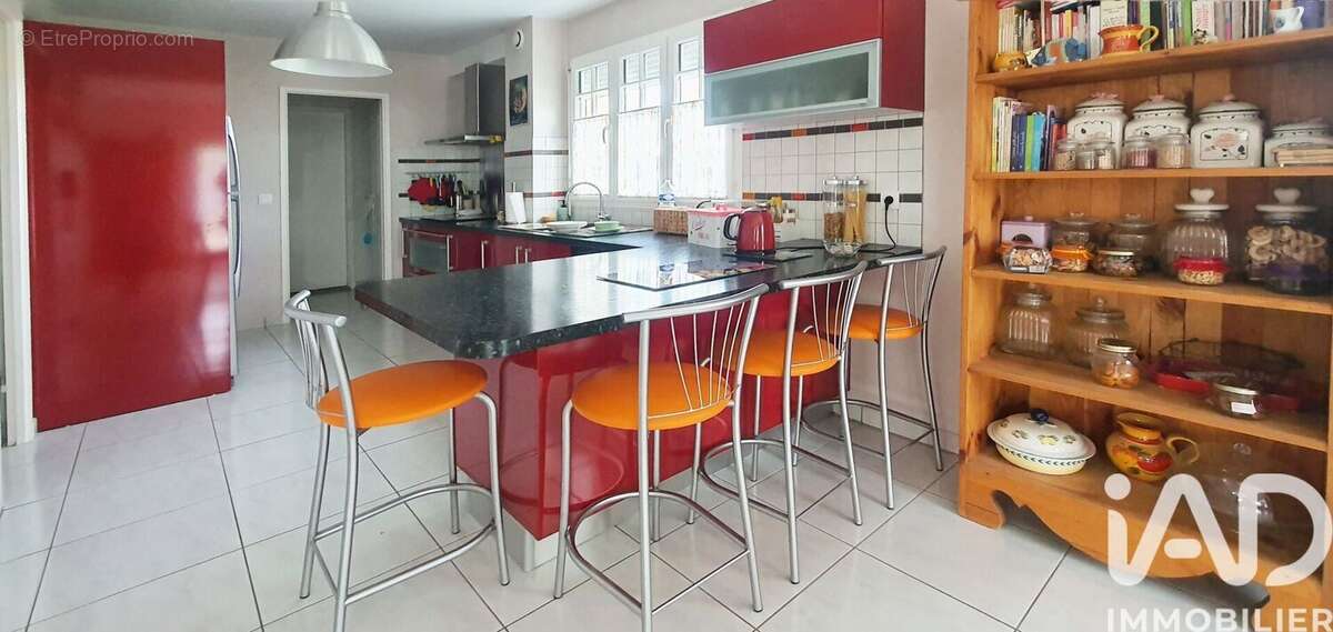 Maison 157 m² à Magny-Le-Hongre  - photo 6