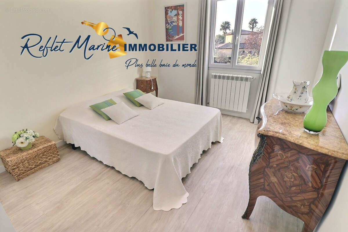 Maison à SAINT-CYR-SUR-MER