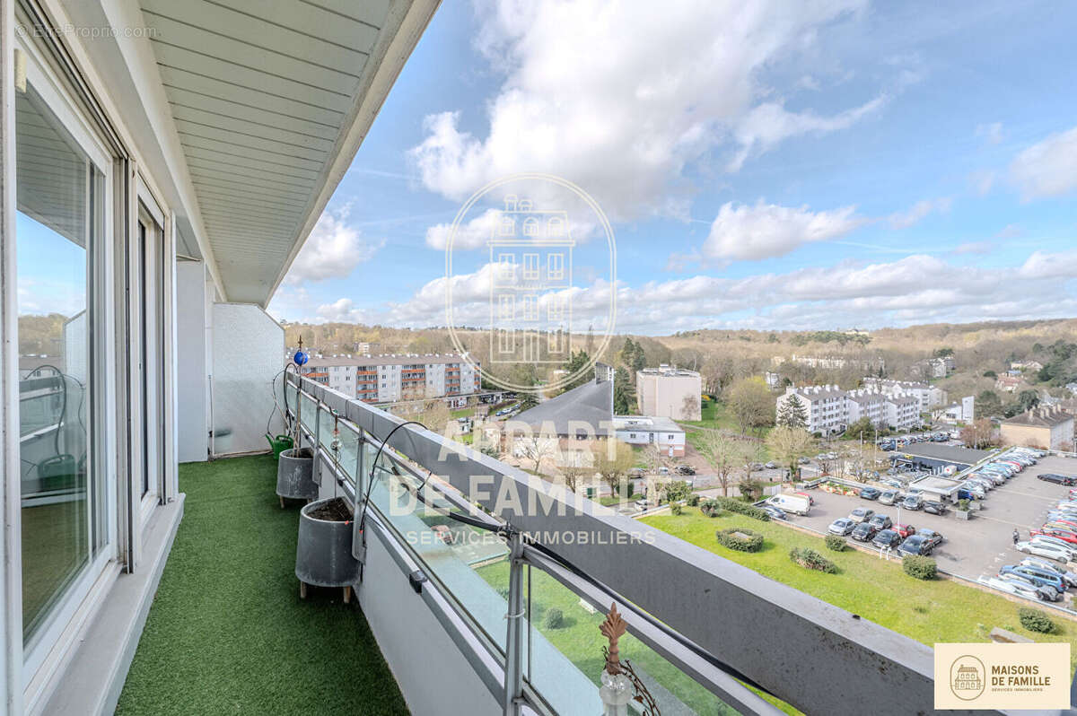 Appartement à LA CELLE-SAINT-CLOUD