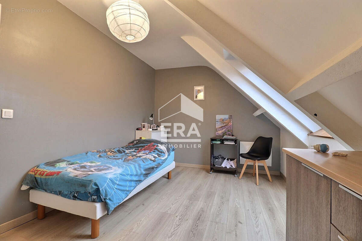 Maison à AUVERS-SAINT-GEORGES