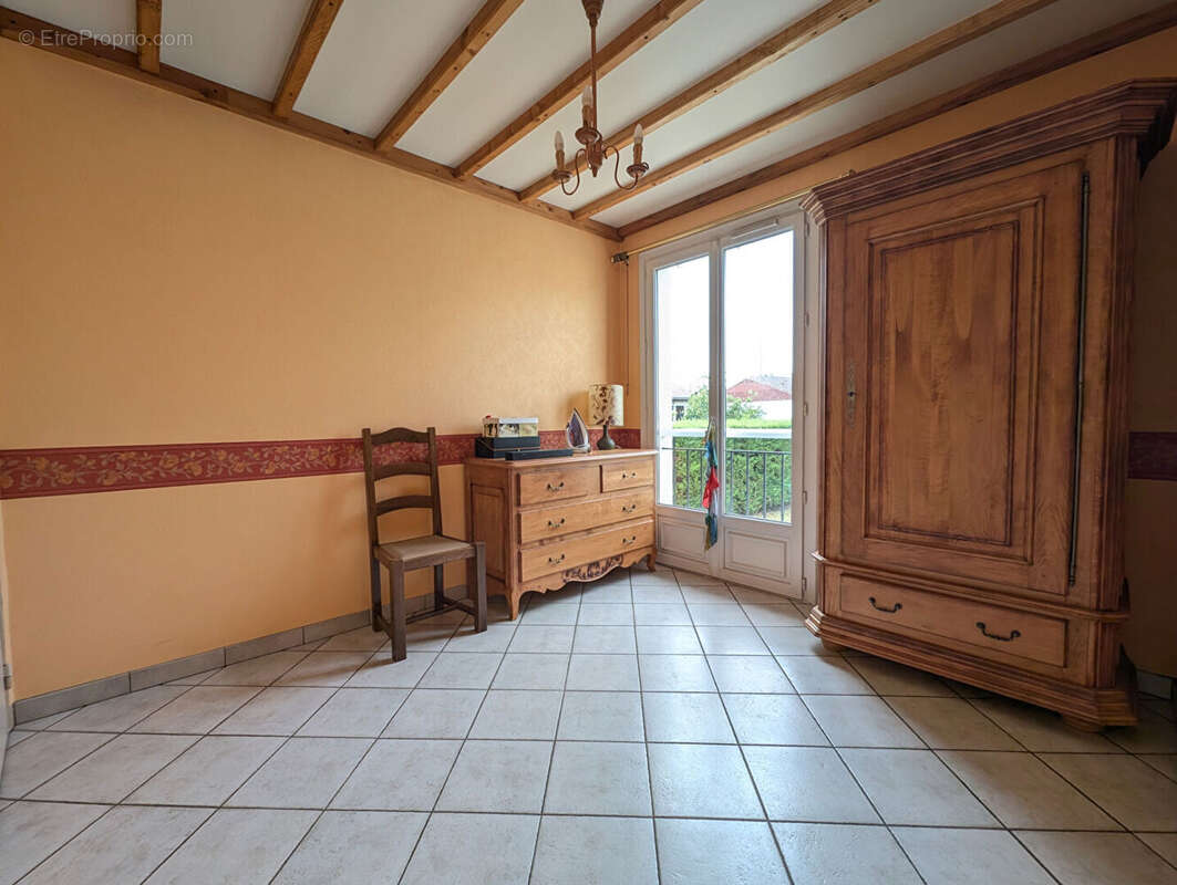 Maison à CHEVIGNY-SAINT-SAUVEUR