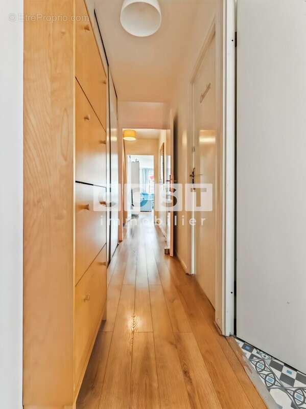 Appartement à GENNEVILLIERS