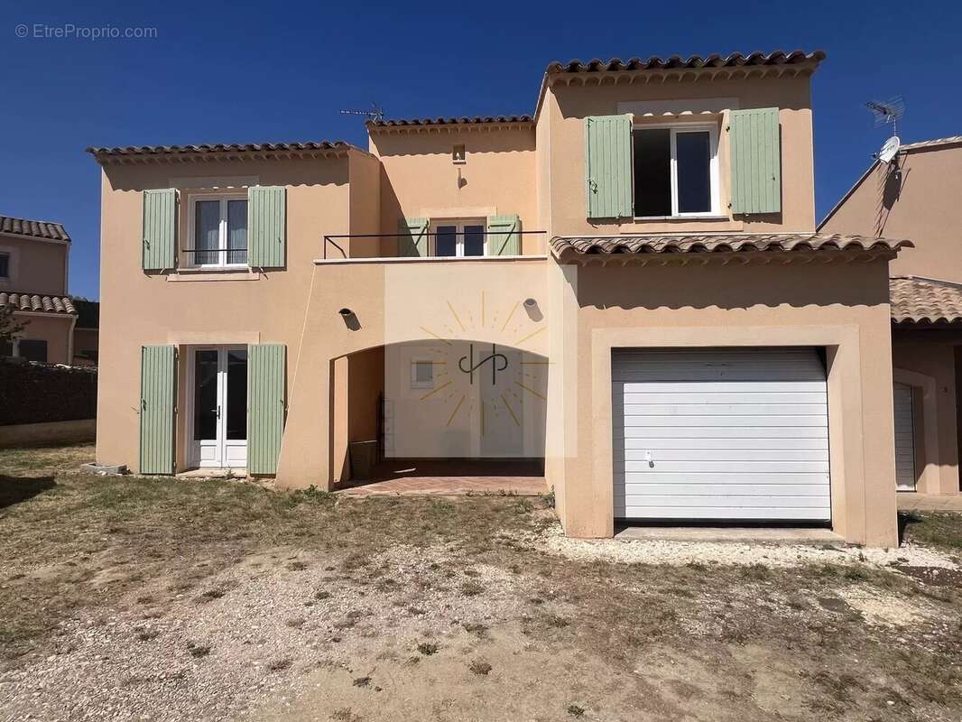 Maison à SAINT-REMEZE