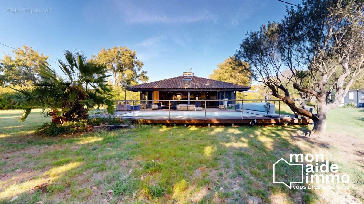 Maison à CARIGNAN-DE-BORDEAUX