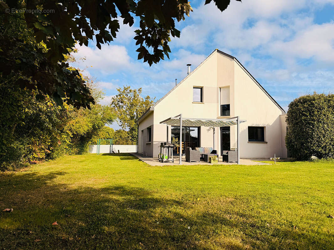 Maison à MESSAC